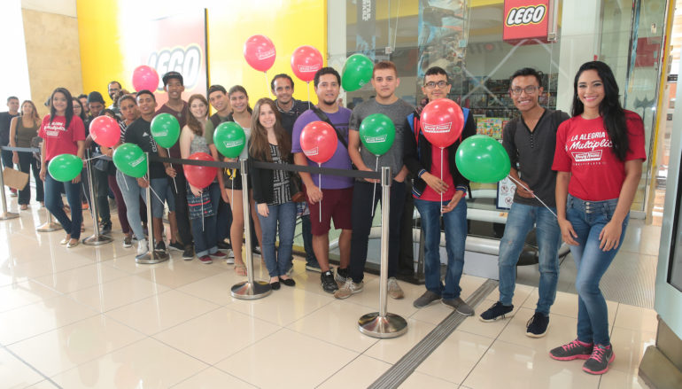 KRISPY KREME CELEBRA SU APERTURA DE SU SEGUNDA TIENDA EN PANAMÁ