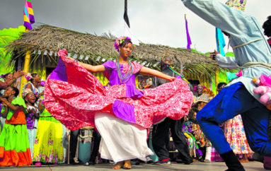 4to FESTIVAL DE CULTURA DE LA POLLERA CONGA DE COLÓN