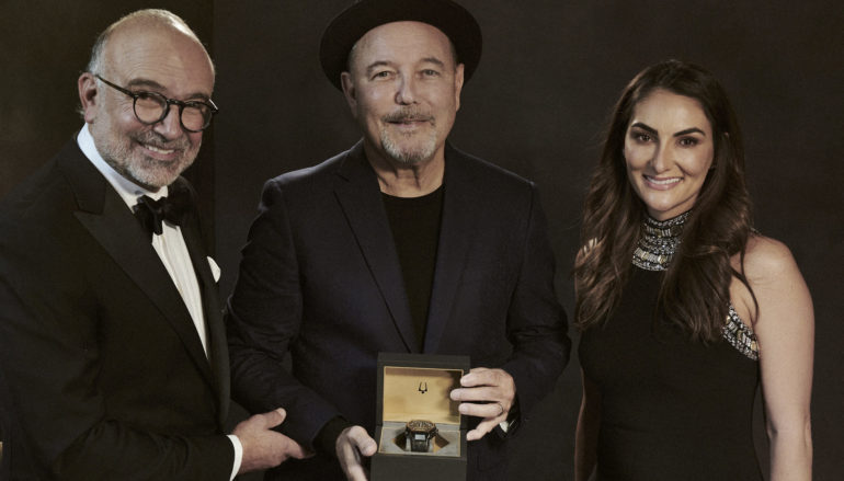 Bulova honra al maestro  Rubén Blades, persona del año 2021 de los premios Latin Grammy