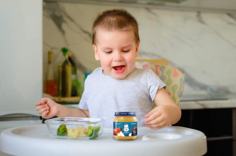 Alimentación complementaria , el inicio de una etapa fundamental en la nutrición de los más pequeños