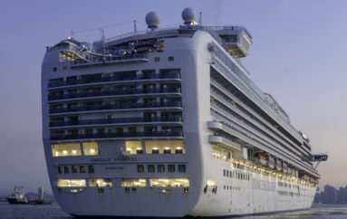 TERMINAL DE CRUCEROS DE PANAMA RECIBE AL EMERALD PRINCESS TRAS INICIO DE LA TEMPORADA DE CRUCEROS 2023 2024