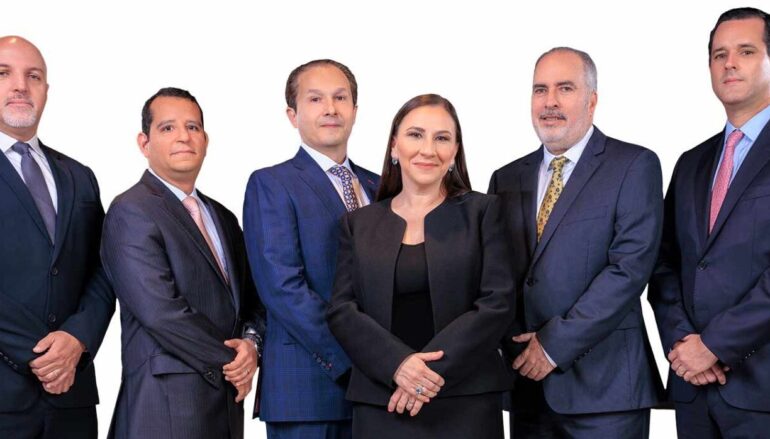 QUIJANO ASOCIADOS REUNE A EXPERTOS LEGALES