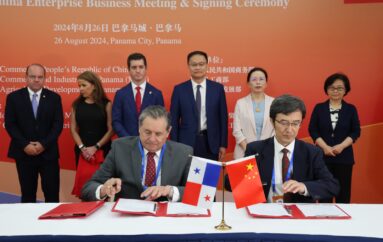 Ministerio de Comercio  de China realiza una ceremonia de firmas entre China y Panamá